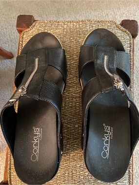 Corkys Black Wedge Sandals with Front Zipper